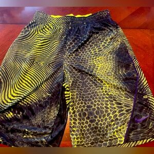 Nike Men’s Kobe Protro Snakeskin Basketball Shorts Size Medium